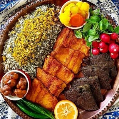 طرز تهیه سبزی پلو ماهی عید | تزیین دیزاین سبزی پلو ماهی